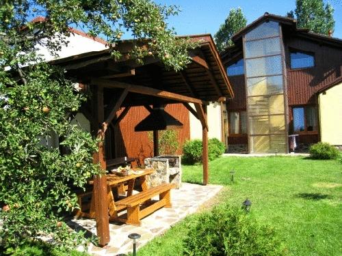 This photo about Pension Vila Mery shared on HyHotel.com