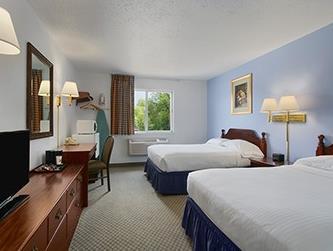 Super 8 By Wyndham Washington Set in a prime location of Washington (MO), Super 8 - Washington puts everything the city has to offer just outside your doorstep. The property offers guests a range of services and amenities designed