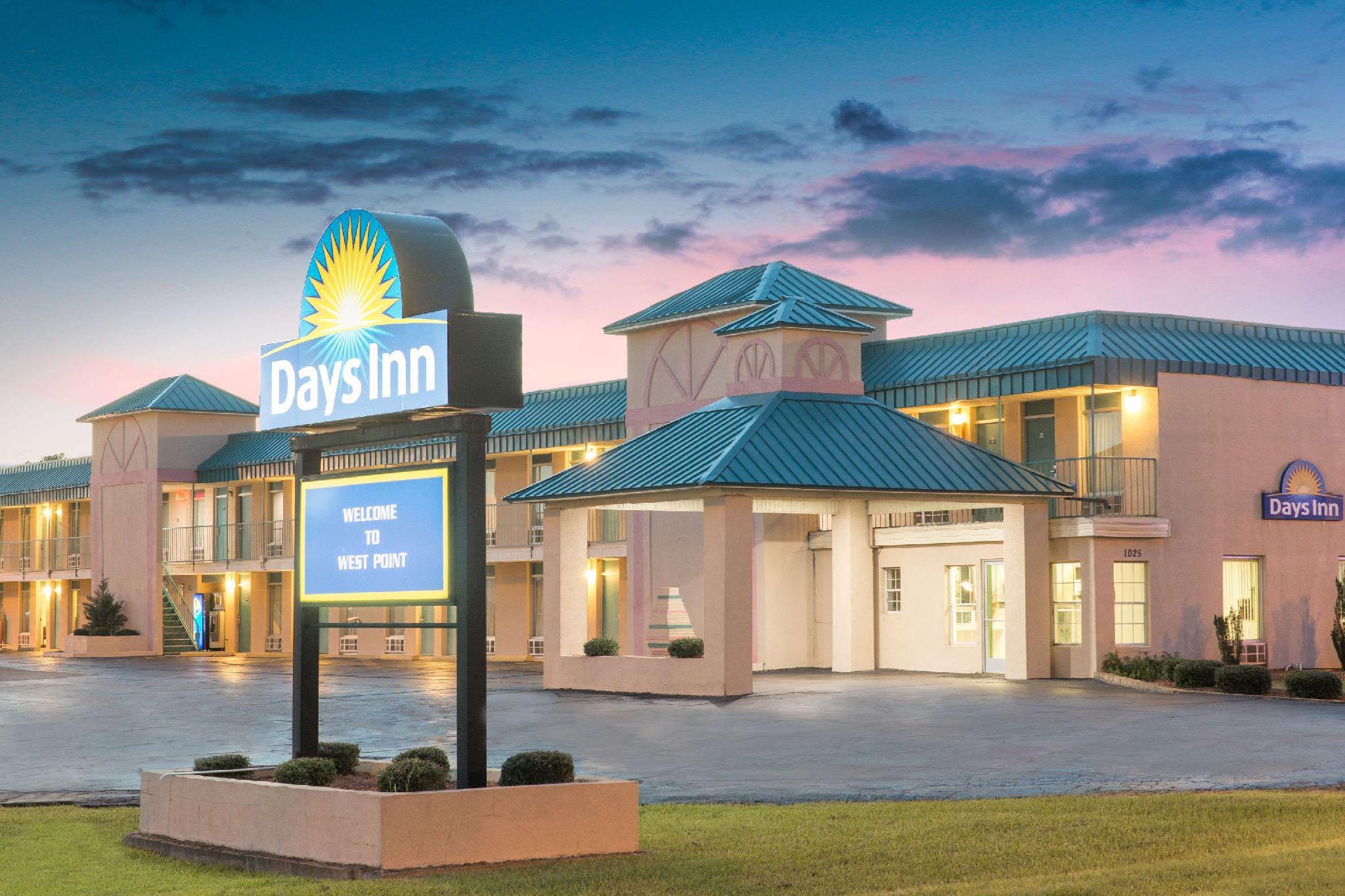 Days Inn by Wyndham West Point Days Inn - West Point is perfectly located for both business and leisure guests in West Point (MS). Both business travelers and tourists can enjoy the propertys facilities and services. Service-minde