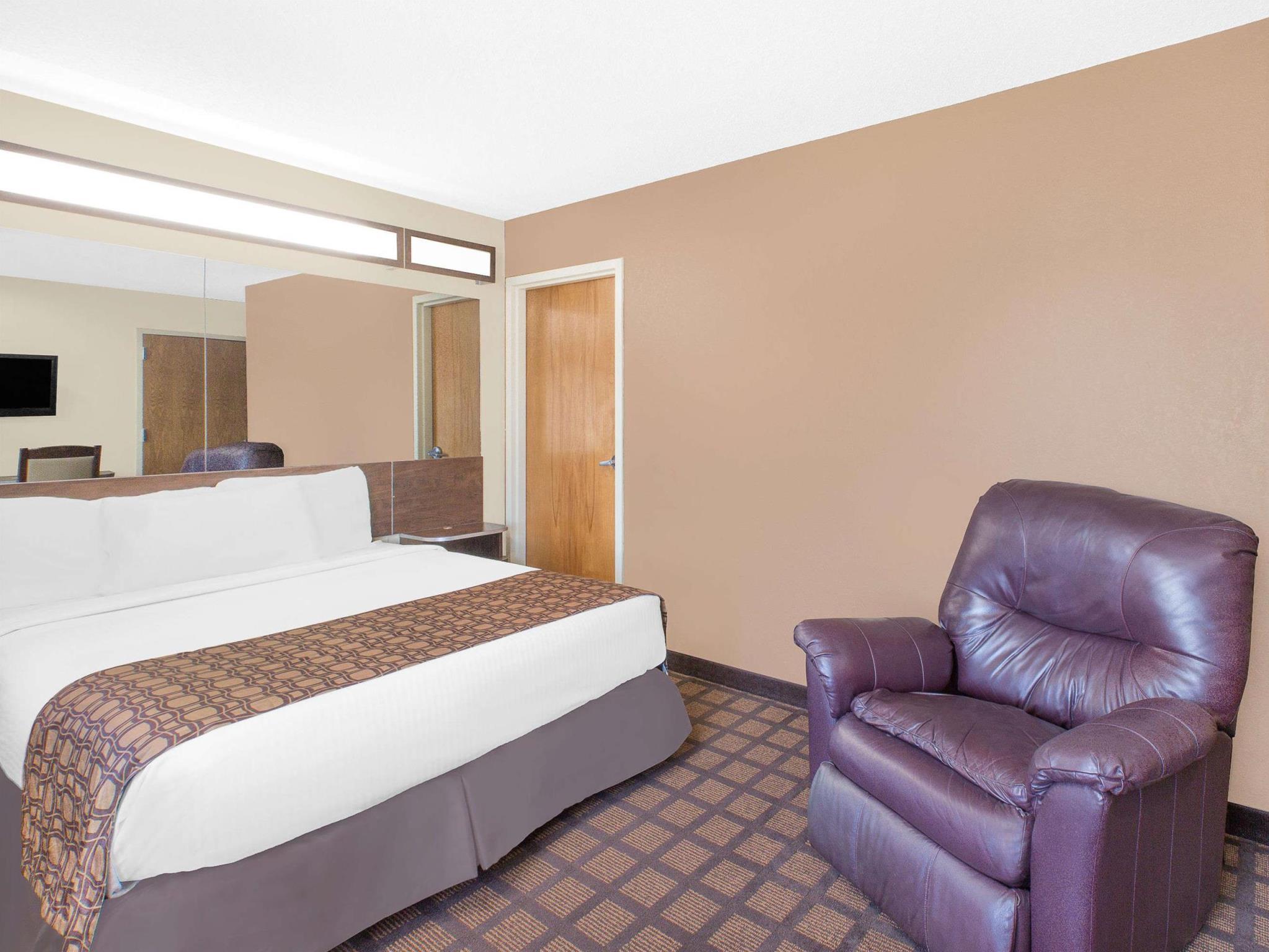 Microtel Inn & Suites by Wyndham Franklin