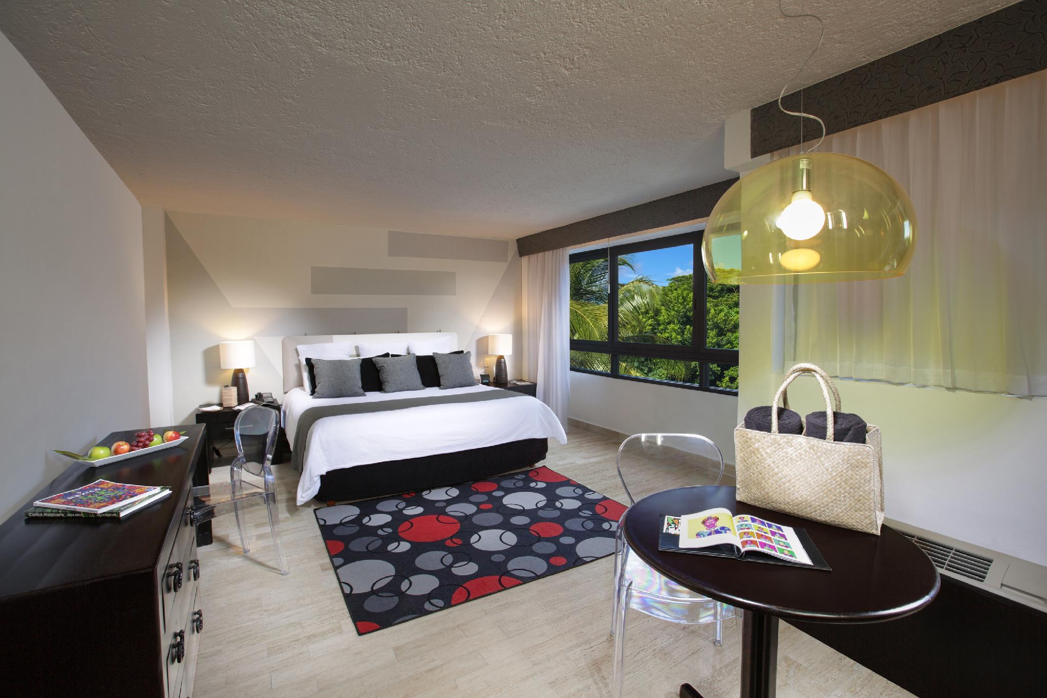 Oh! The Urban Oasis - Adults only Oh! - The Urban Oasis is perfectly located for both business and leisure guests in Cancun. The property offers guests a range of services and amenities designed to provide comfort and convenience. Ser