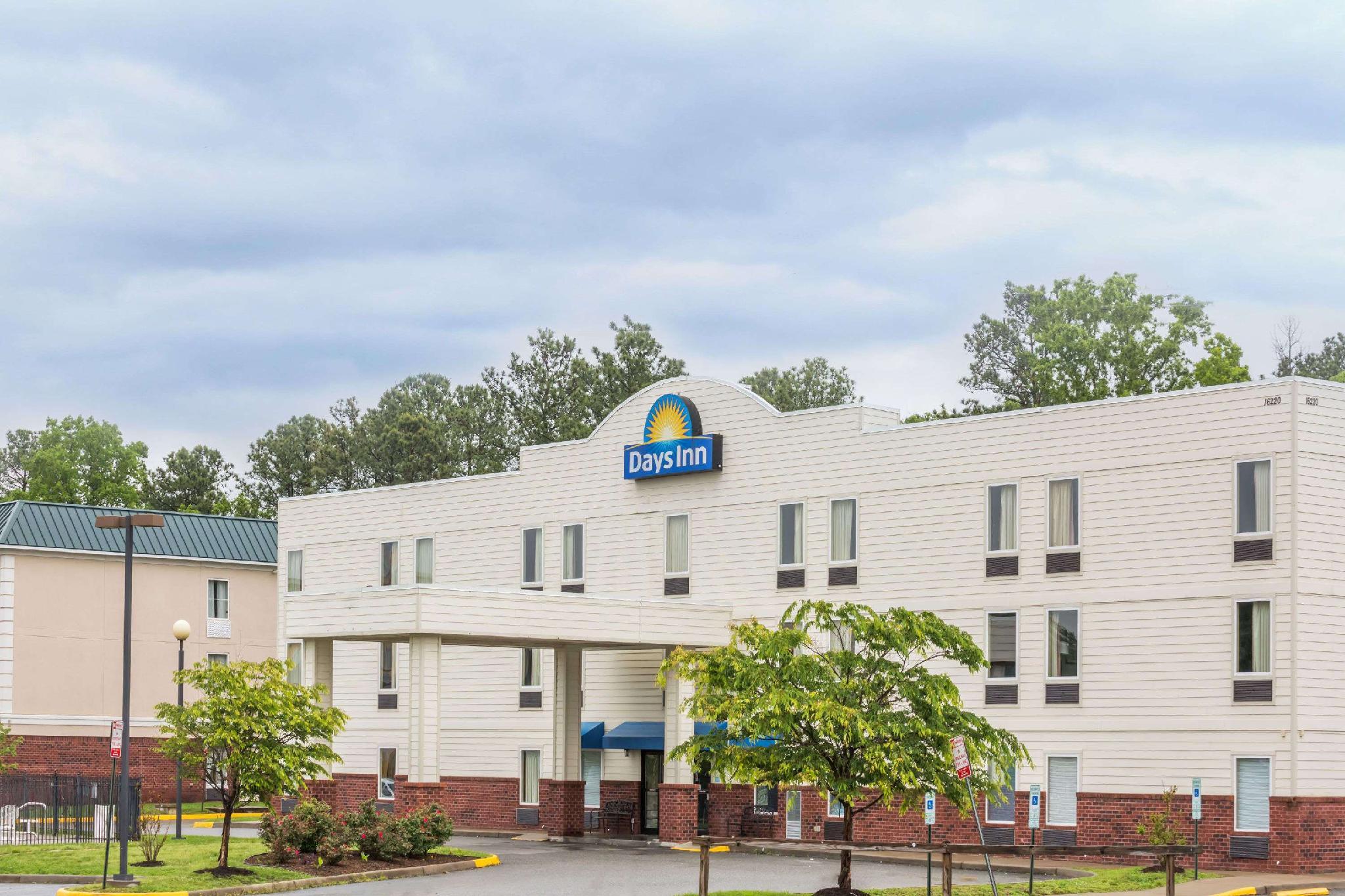 Days Inn by Wyndham Doswell At the Park Days Inn Kings Dominion is conveniently located in the popular Doswell area. The property features a wide range of facilities to make your stay a pleasant experience. Service-minded staff will welcome