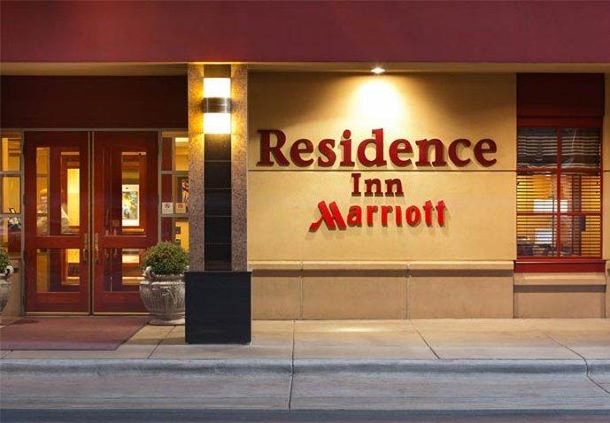 Residence Inn Minneapolis Downtown/City Center The 4-star Residence Inn Minneapolis Downtown/City Center offers comfort and convenience whether youre on business or holiday in Minneapolis (MN). The property offers a high standard of service and a