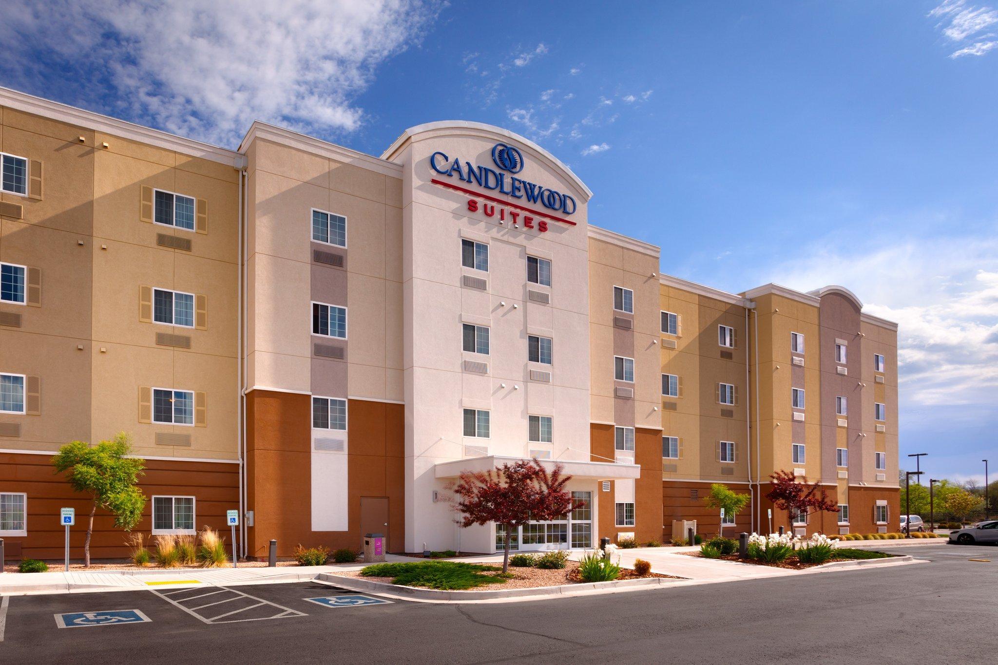 Candlewood Suites Grand Junction Candlewood Suites Grand Junction is a popular choice amongst travelers in Grand Junction (CO), whether exploring or just passing through. The hotel has everything you need for a comfortable stay. Serv