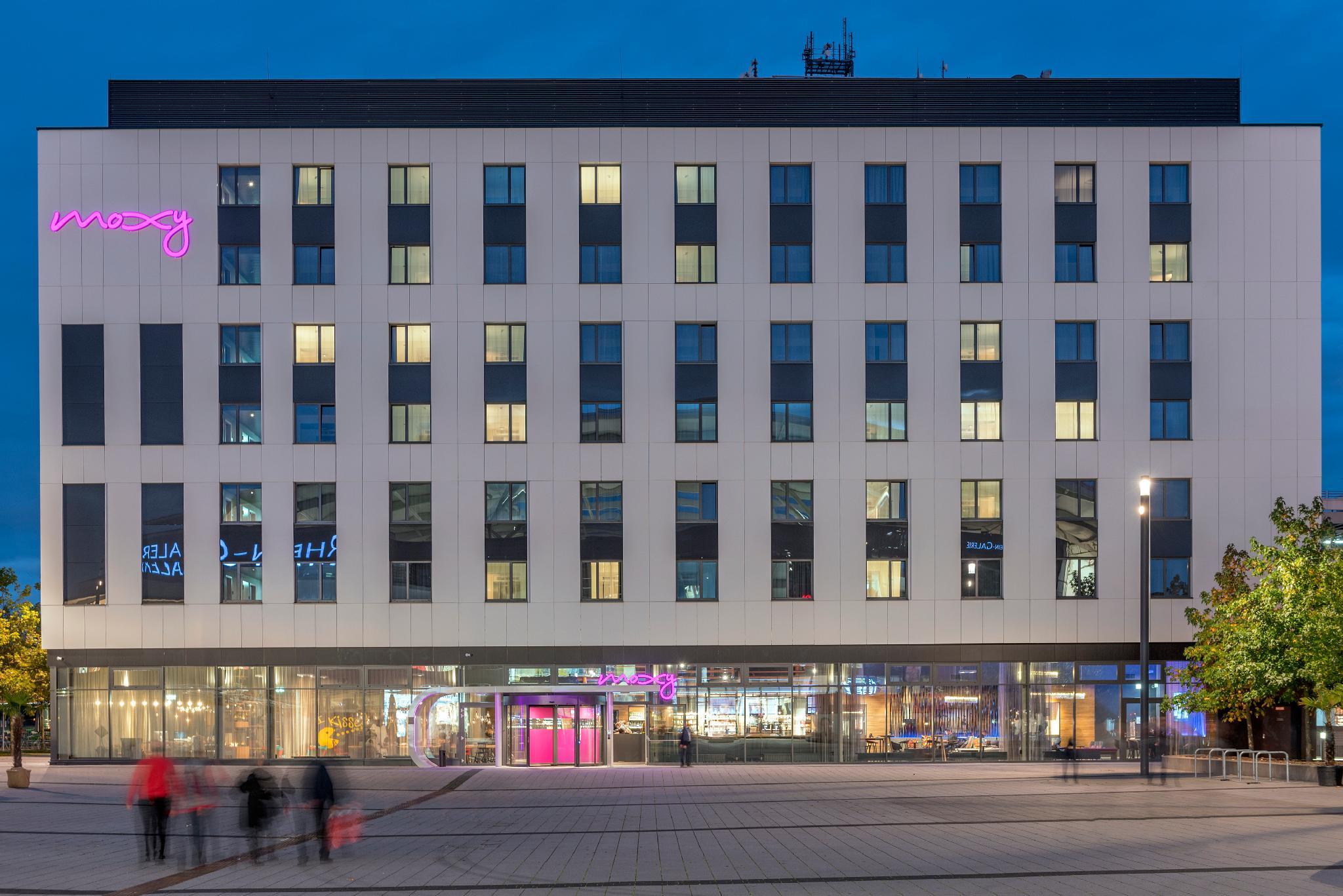 Moxy Ludwigshafen Located in Ludwigshafen am Rhein, Moxy Ludwigshafen is a perfect starting point from which to explore Ludwigshafen. The property offers a high standard of service and amenities to suit the individual 