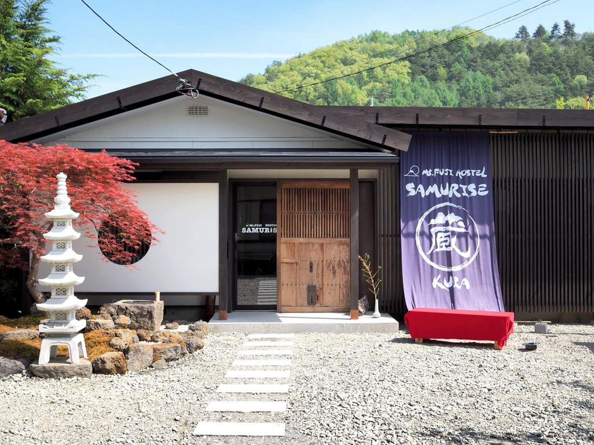 Mt.Fuji Hostel Samurise Kura Mt.Fuji Hostel Samurise Kura is conveniently located in the popular Fujikawaguchiko area. Offering a variety of facilities and services, the property provides all you need for a good nights sleep. Fa