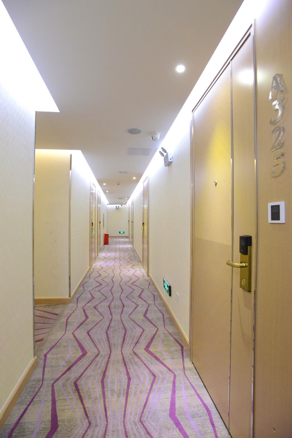 Crystal Love There Hotel Stop at Crystal Love There Hotel to discover the wonders of Shenzhen. The property offers a wide range of amenities and perks to ensure you have a great time. Facilities like free Wi-Fi in all rooms, 