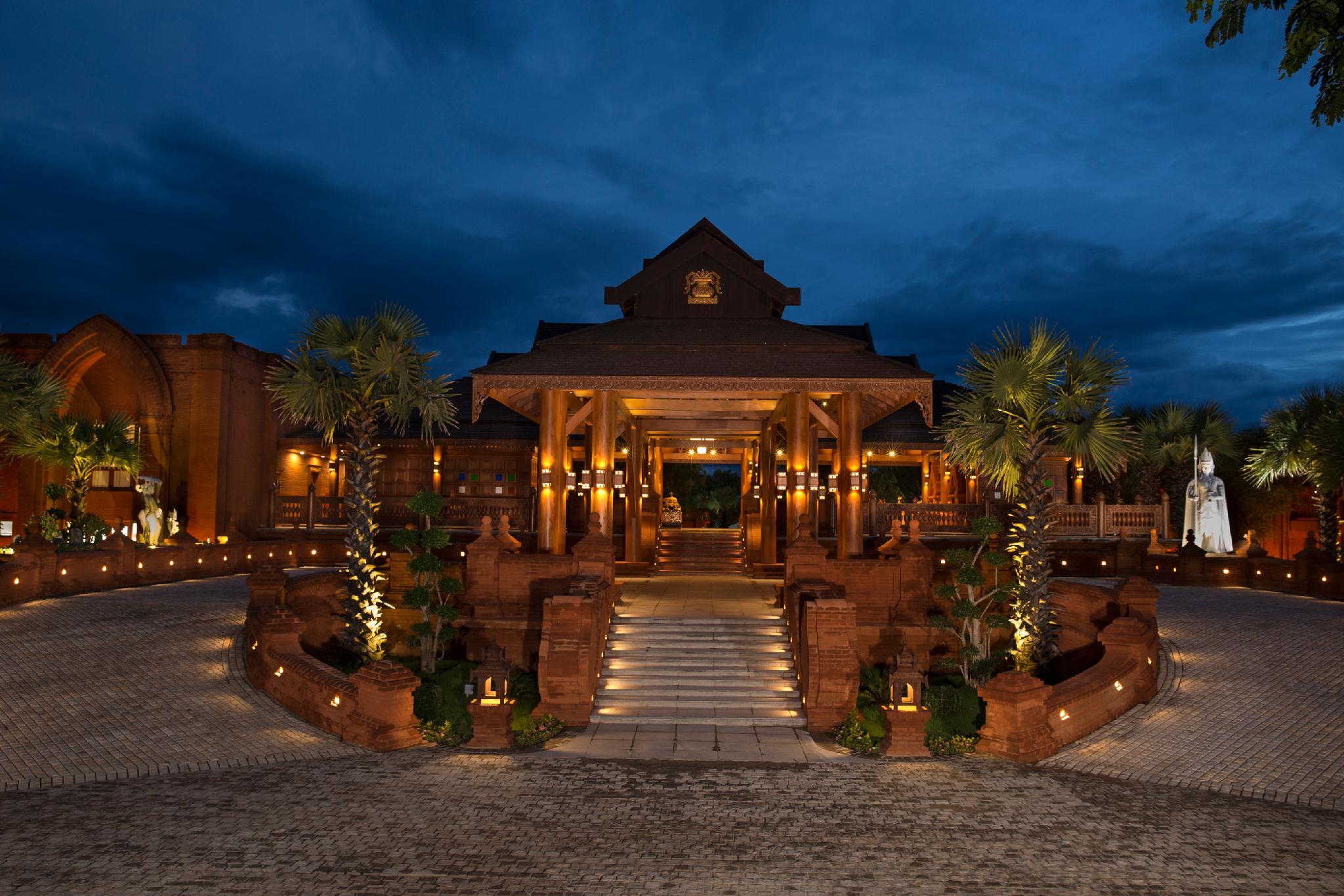 Heritage Bagan Hotel