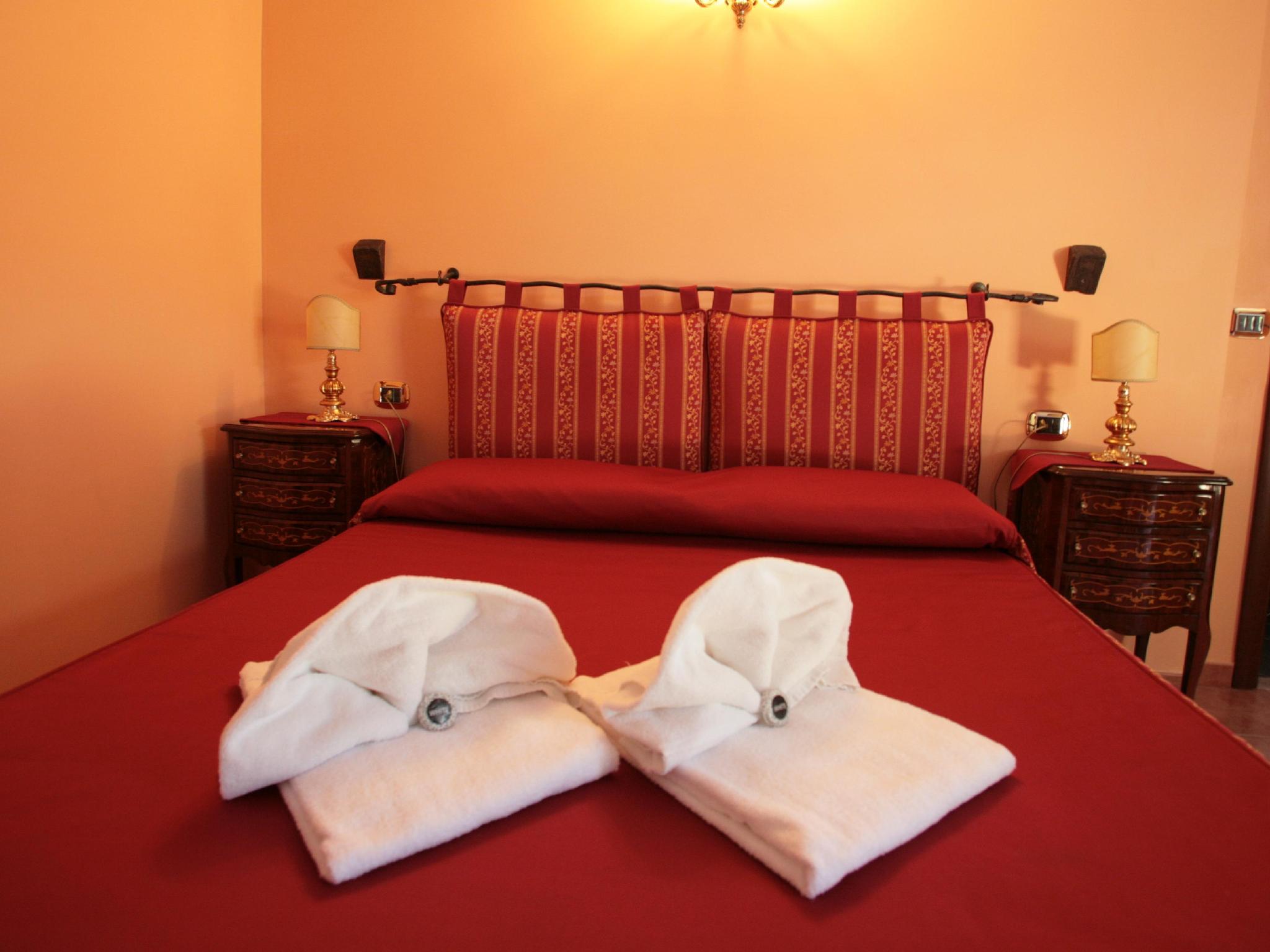 Airport Hotel Airport One Hotel is a popular choice amongst travelers in Rome, whether exploring or just passing through. Both business travelers and tourists can enjoy the hotels facilities and services. Take adv