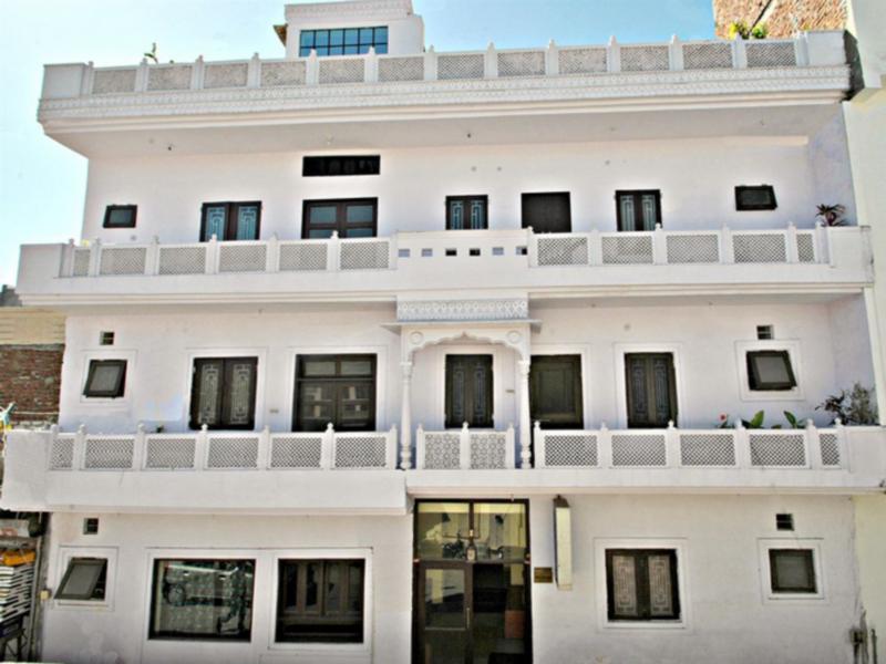 Satkar Hotel Satkar Hotel is perfectly located for both business and leisure guests in Jaipur. Both business travelers and tourists can enjoy the hotels facilities and services. To be found at the hotel are free 