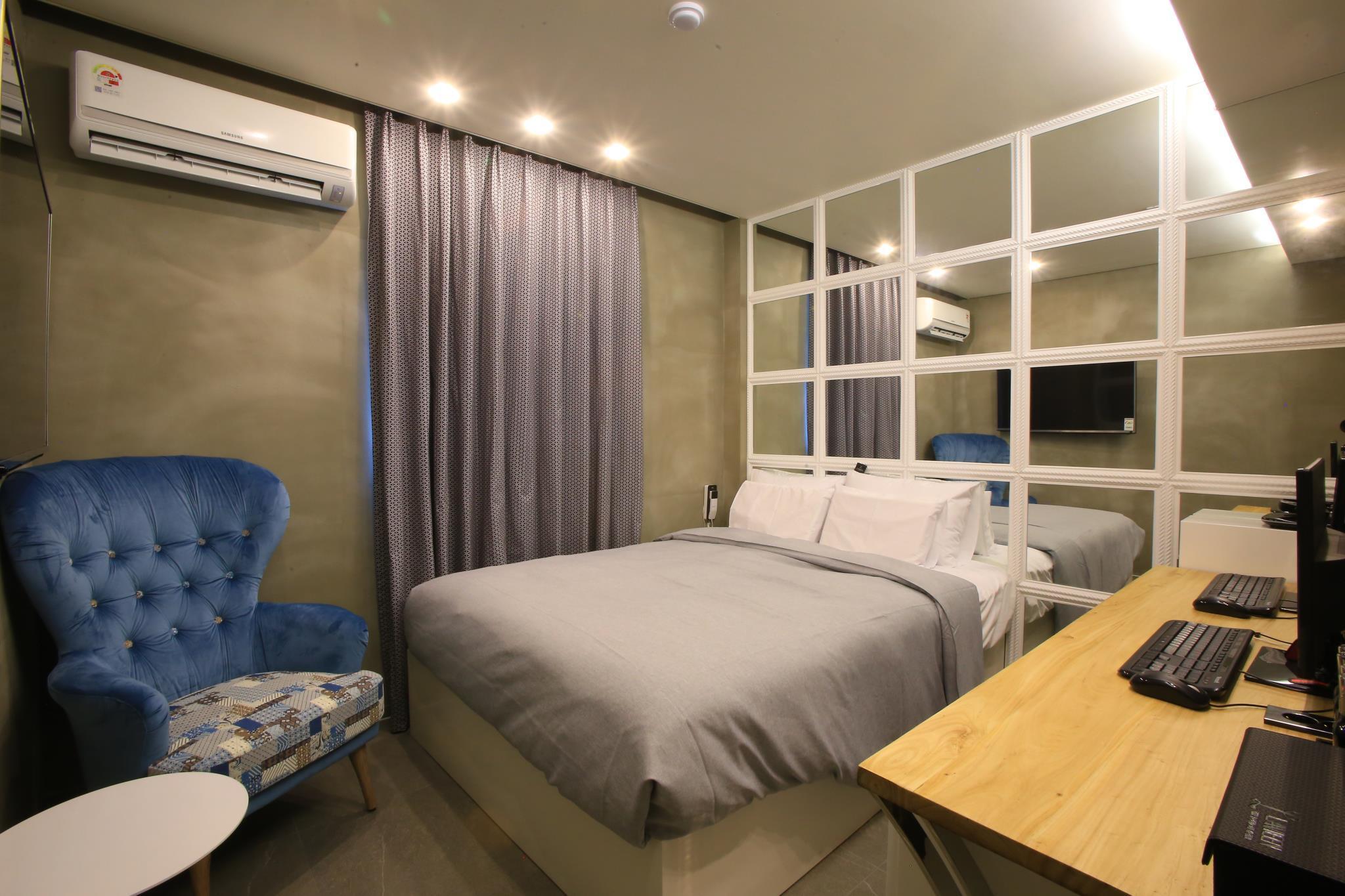 Hotel Lavieen Stop at Hotel Lavieen to discover the wonders of Seoul. Offering a variety of facilities and services, the property provides all you need for a good nights sleep. All the necessary facilities, includ