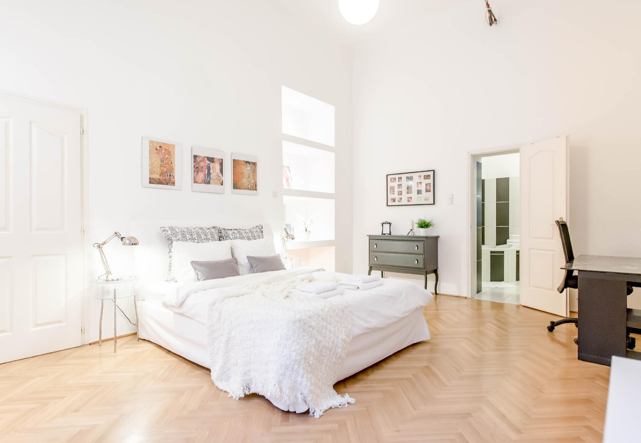 This photo about Oasis Apartments Budapest - Museum Quarter shared on HyHotel.com