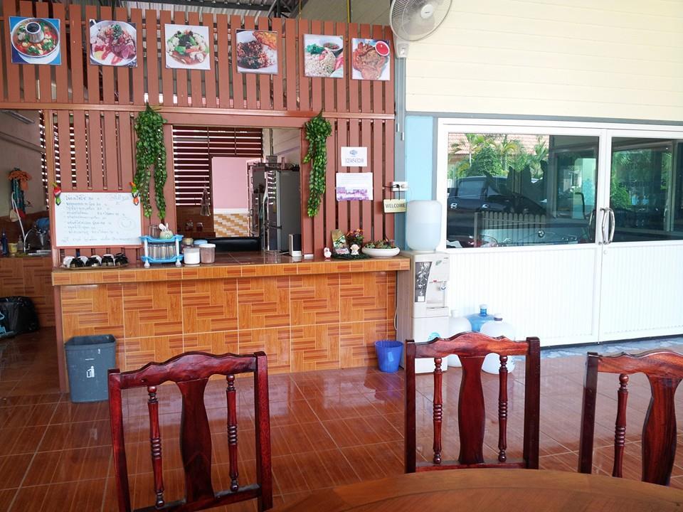 Phromlikhit Sawhan Bandal Resort Phromlikhit Sawhan Bandal Resort is perfectly located for both business and leisure guests in Nongkhai. The hotel offers a high standard of service and amenities to suit the individual needs of all tr