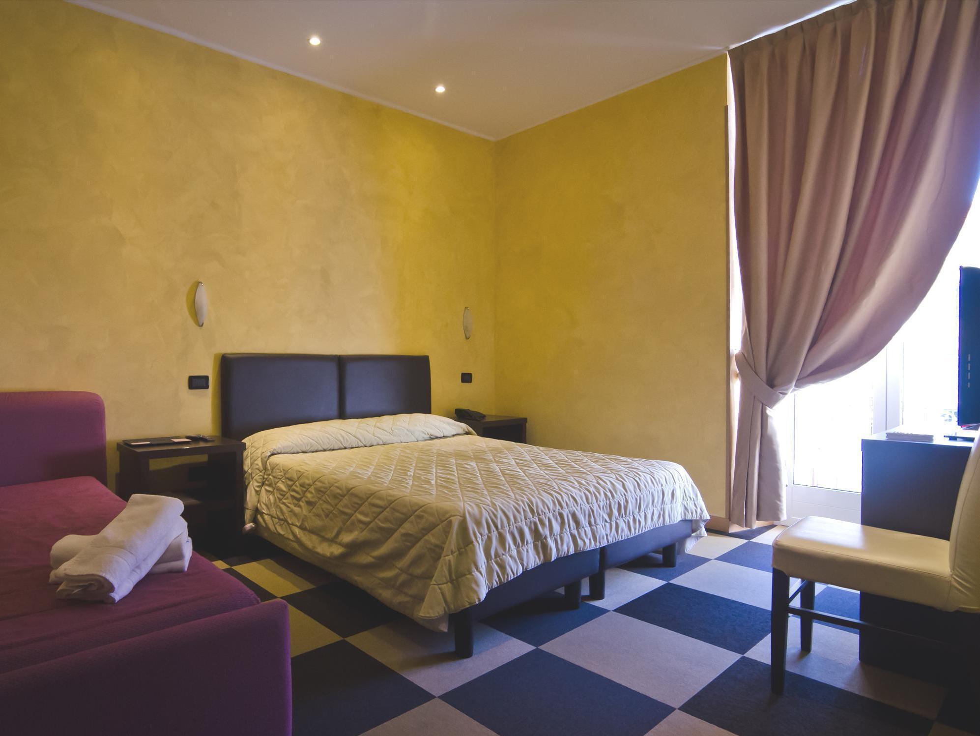 Memole Inn Sanremo Stop at Memole Inn Sanremo to discover the wonders of Sanremo. The property features a wide range of facilities to make your stay a pleasant experience. Free Wi-Fi in all rooms, express check-in/check