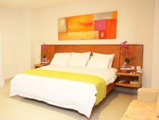 Hotel Atrium Plaza The 4-star Hotel Atrium Plaza offers comfort and convenience whether youre on business or holiday in Barranquilla. The property features a wide range of facilities to make your stay a pleasant experi