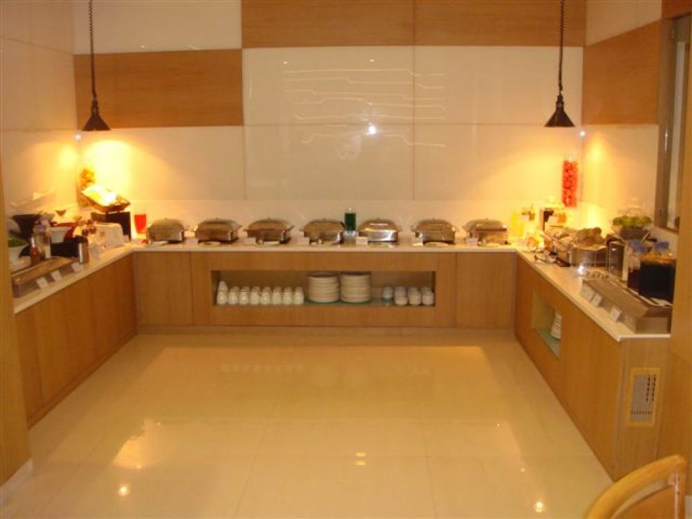 Keys Hotel Katti - Ma Located in Chennai City Center, Keys Hotel Katti - Ma is a perfect starting point from which to explore Chennai. The hotel offers guests a range of services and amenities designed to provide comfort a