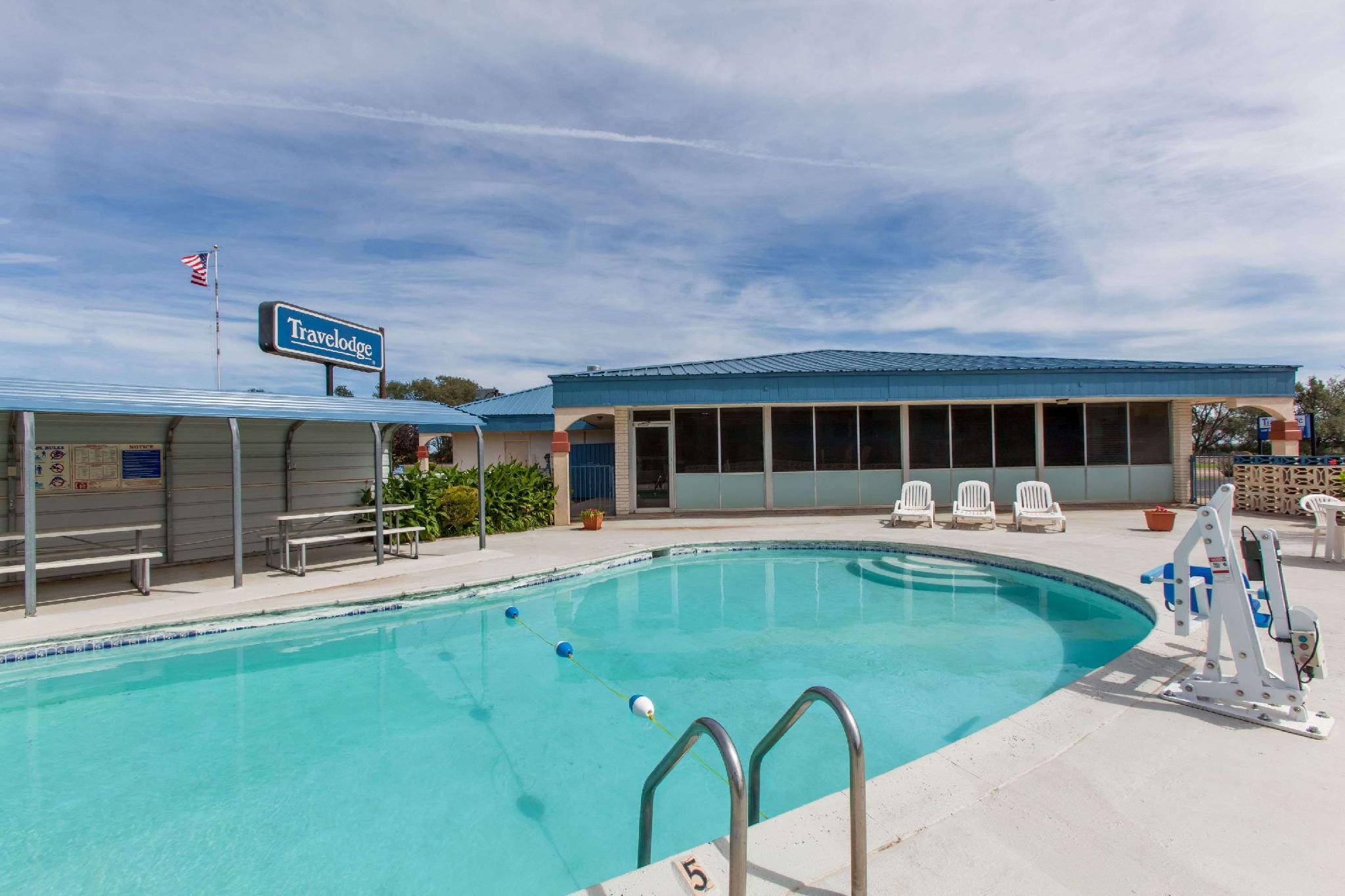 Travelodge by Wyndham Memphis Ideally located in the Memphis area, Travelodge Memphis promises a relaxing and wonderful visit. Offering a variety of facilities and services, the property provides all you need for a good nights sl