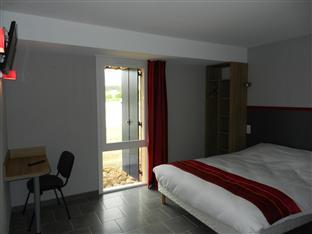 Albizia Hotel Albizia Hotel is conveniently located in the popular Sarlat area. The property features a wide range of facilities to make your stay a pleasant experience. Free Wi-Fi in all rooms, facilities for disa