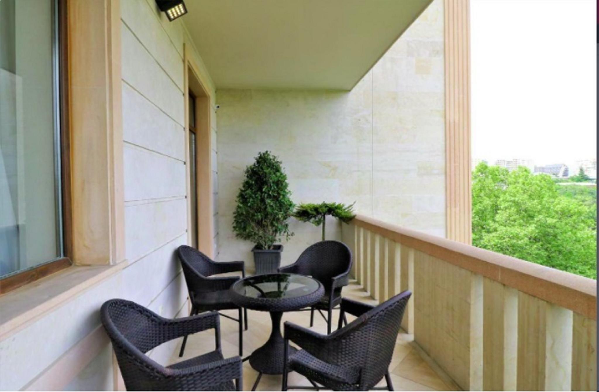 luxury 5 rooms aparthotel in tbilisi center