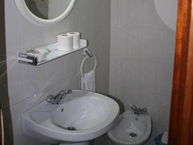 This photo about Hostal Bar Frances shared on HyHotel.com