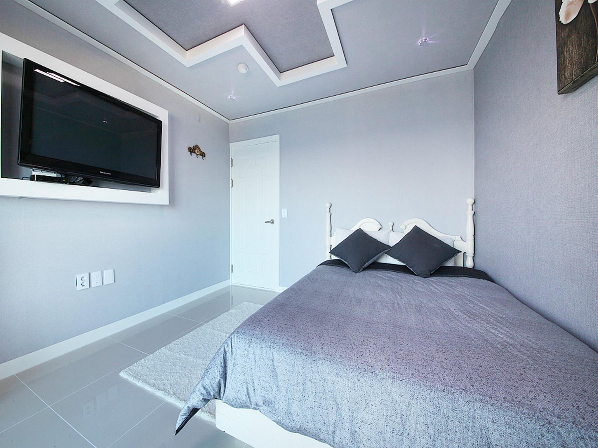 This photo about Whitenight House - Fiji shared on HyHotel.com