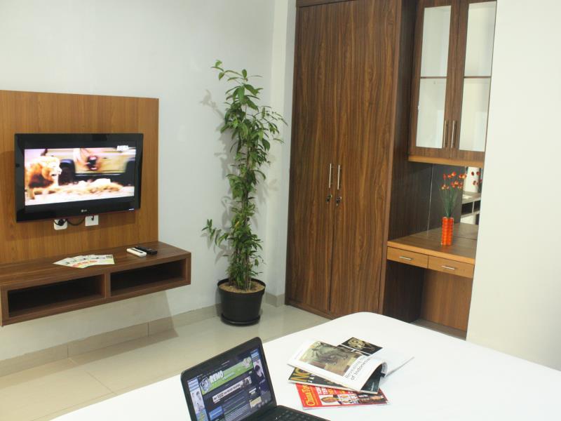 Green Bamboo Residence Located in Kuningan, Green Bamboo Residence is a perfect starting point from which to explore Jakarta. The hotel offers guests a range of services and amenities designed to provide comfort and conveni