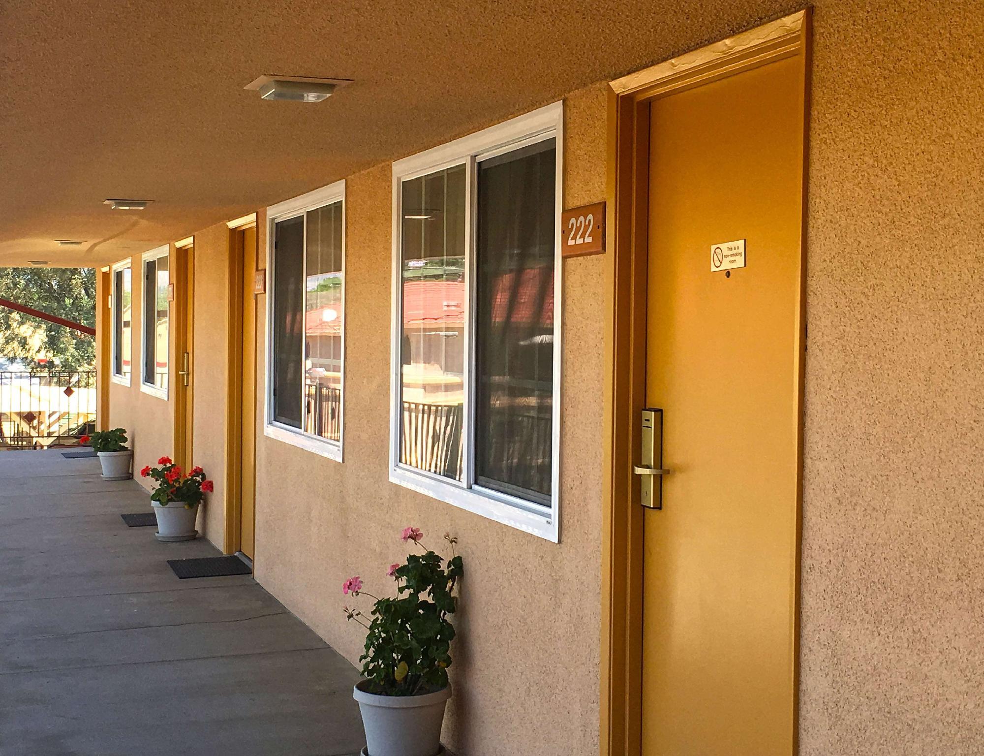 Americas Best Value Inn Beaumont, CA Set in a prime location of Beaumont (CA), Americas Best Value Inn Beaumont California puts everything the city has to offer just outside your doorstep. The hotel has everything you need for a comforta