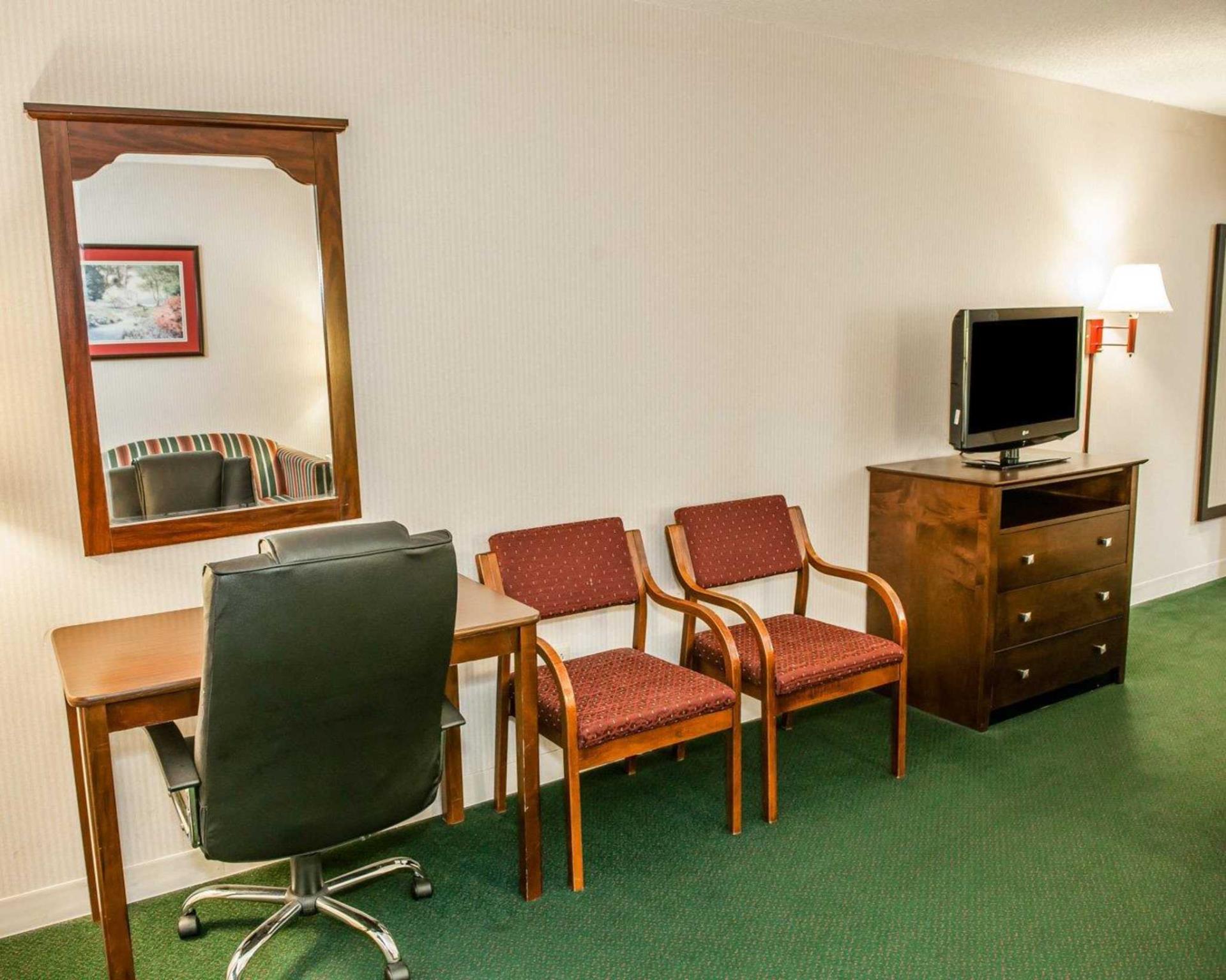 Quality Inn & Suites Lebanon I-65 Quality Inn and Suites Lebanon is perfectly located for both business and leisure guests in Lebanon (IN). The hotel offers a wide range of amenities and perks to ensure you have a great time. To be fo