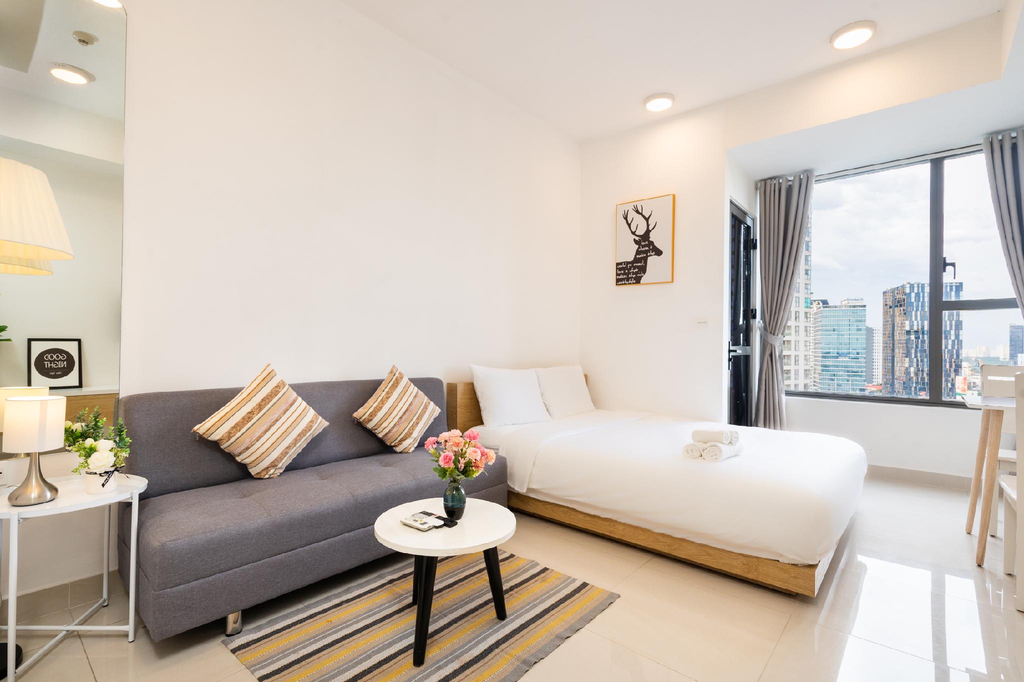Slide image 2 for Chau Apartment - Netflix - Inf. Pool - Bui Vien