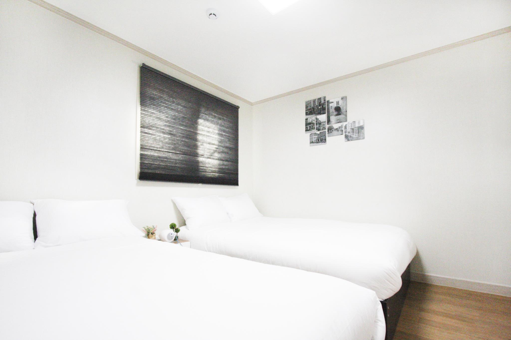 This photo about Joo's 1st house(Hongdae, Sinchon) 2 Room 3Bed shared on HyHotel.com