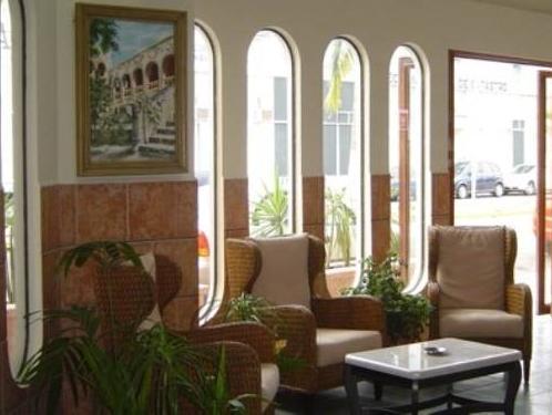 Hotel & Suites Arges - Centro Chetumal Ideally located in the prime touristic area of Chetumal, Hotel & Suites Arges promises a relaxing and wonderful visit. Both business travelers and tourists can enjoy the hotels facilities and service