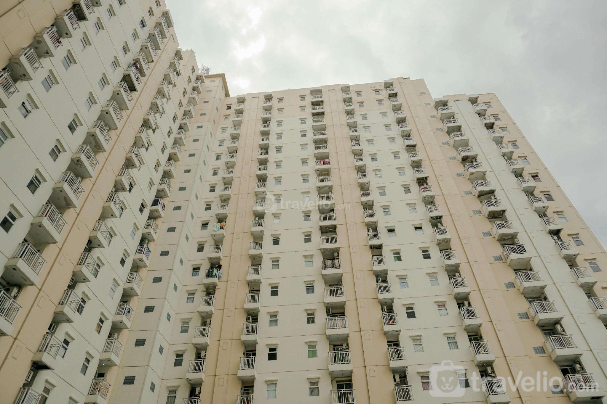 Slide image 2 for Homey Studio at Pluit Sea View Apt By Travelio