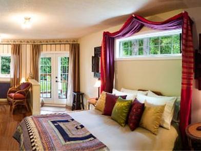 This photo about Beautiful House near Qualicum Beach shared on HyHotel.com