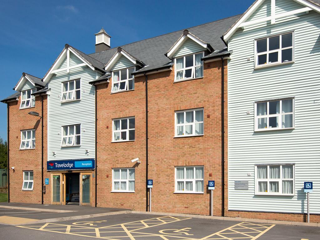 Travelodge Wellington Somerset Set in a prime location of Bradford-on-Tone, Travelodge Wellington Somerset puts everything the city has to offer just outside your doorstep. The property offers guests a range of services and ameniti