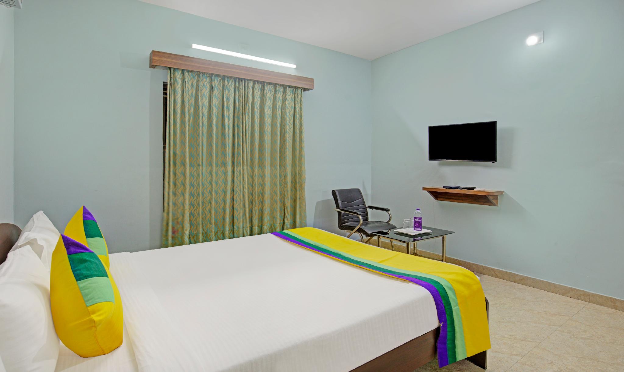Slide image 1 for Itsy Hotels Sidhartha Residency
