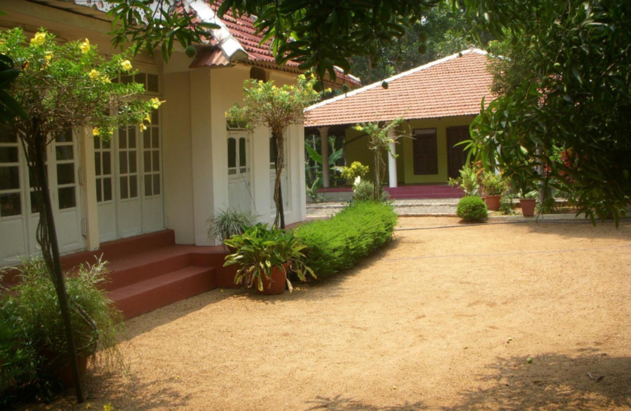 Backwater Heritage Homestay Set in a prime location of Kottayam, Backwater Heritage Homestay puts everything the city has to offer just outside your doorstep. The hotel offers guests a range of services and amenities designed to