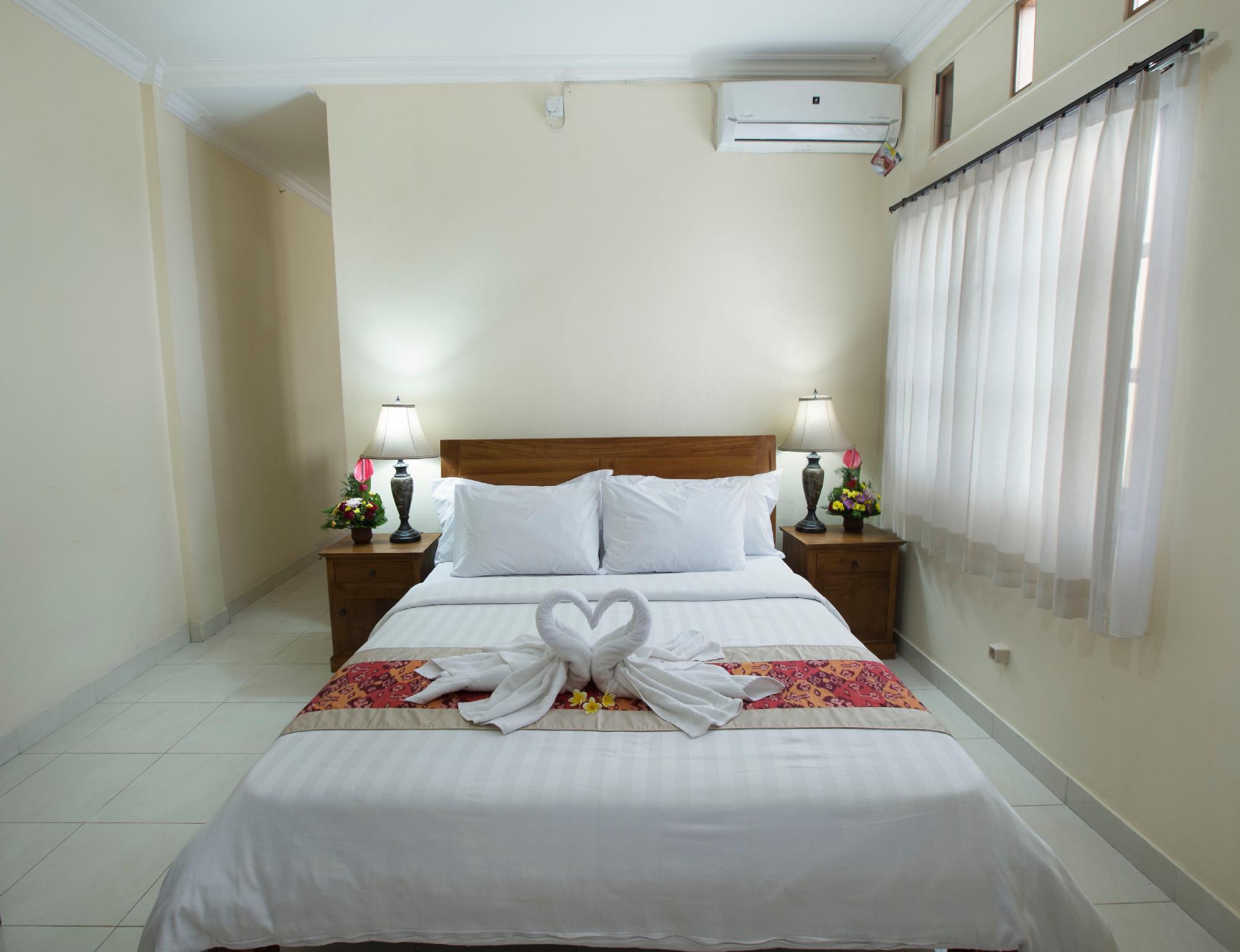 Uma Sari Ubud Villas The 3-star Uma Sari Ubud Villas offers comfort and convenience whether youre on business or holiday in Bali. The property features a wide range of facilities to make your stay a pleasant experience. 