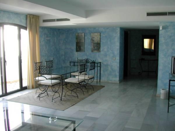 Park Plaza Suites Apartamentos - Gallery image 4