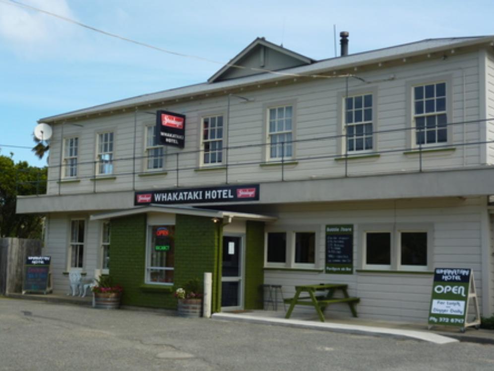 Castlepoint Hotel & Guesthouse Exterior