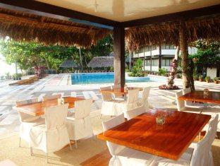 Woodland Beach Resort Located in Donsol Beachfront, Woodland Beach Resort is a perfect starting point from which to explore Donsol. Both business travelers and tourists can enjoy the hotels facilities and services. Facili