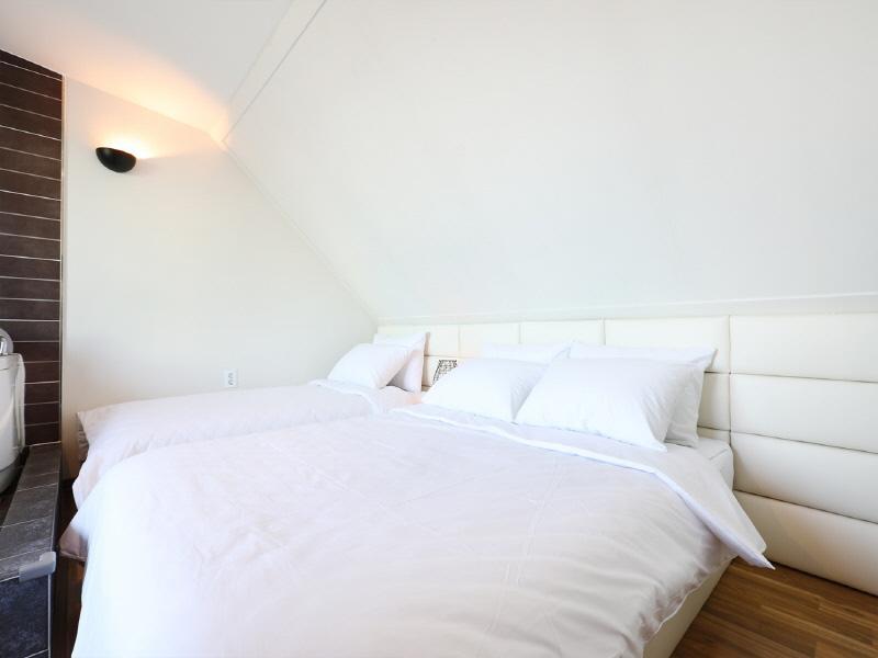 This photo about RuheMontt shared on HyHotel.com