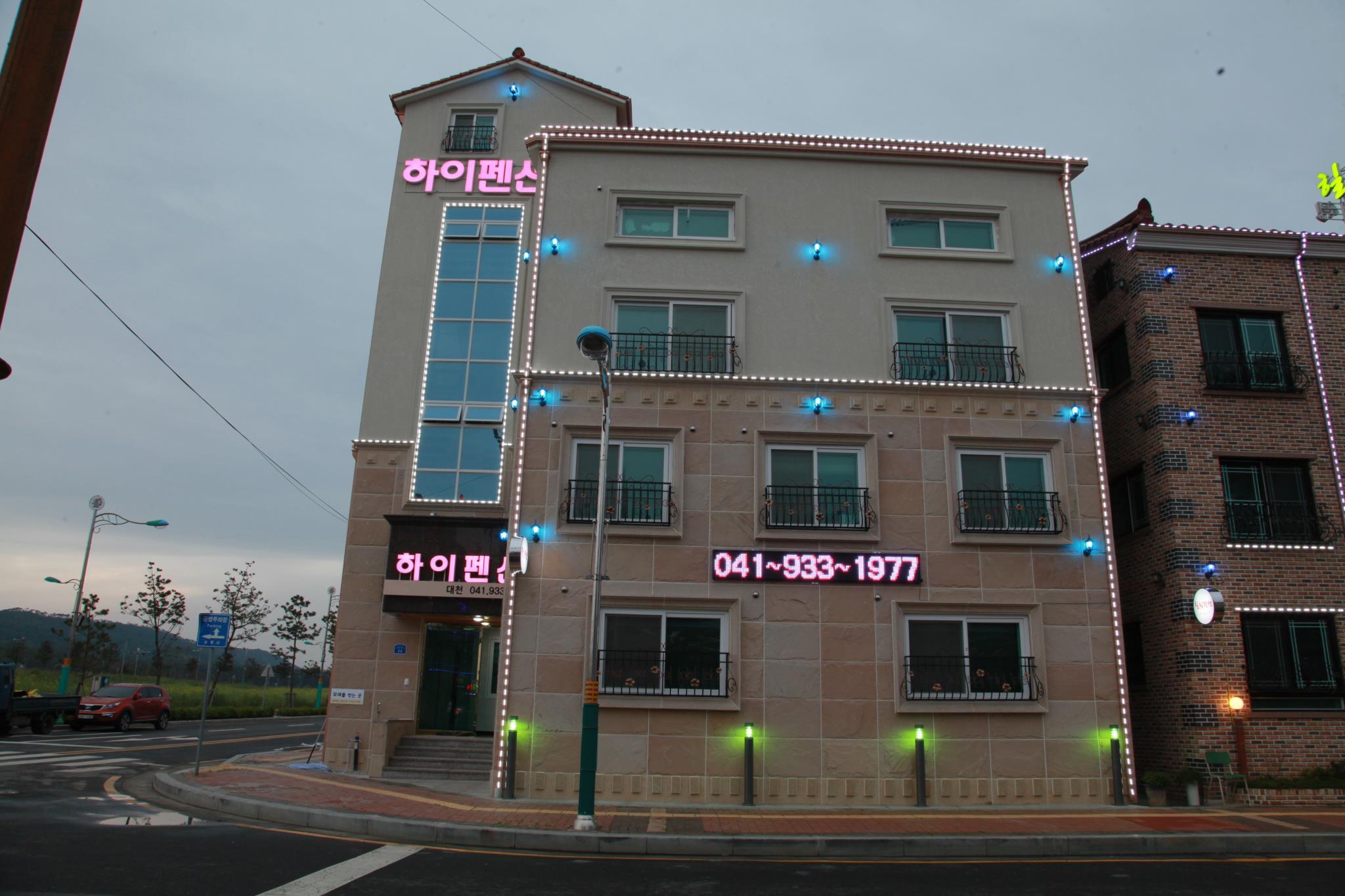 This photo about Hi PensionSmall room-4 shared on HyHotel.com
