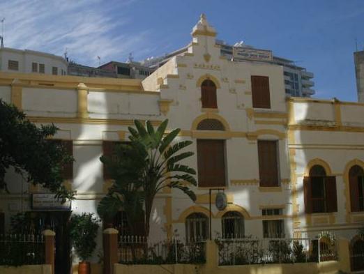 Dar Omar Khayam Dar Omar Khayam is a popular choice amongst travelers in Tangier, whether exploring or just passing through. Both business travelers and tourists can enjoy the hotels facilities and services. 24-hour