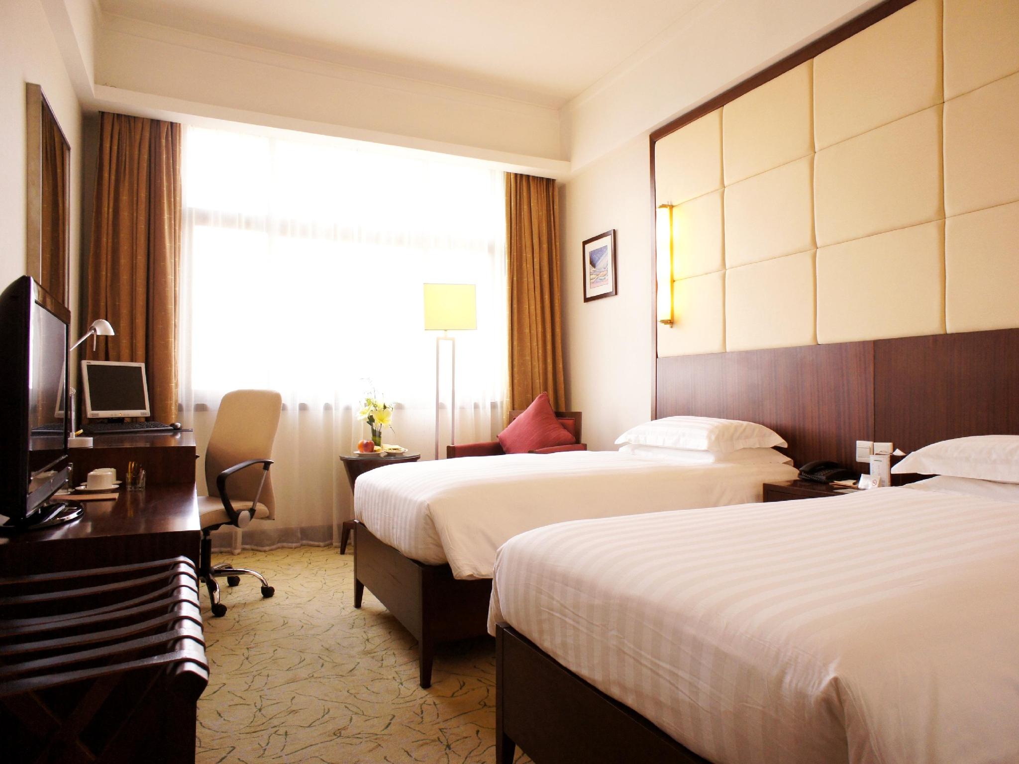 Rui Tai Hotel Hongqiao Located in Hongqiao and INTEX Changning, Rui Tai Hotel Hongqiao is a perfect starting point from which to explore Shanghai. The hotel offers a wide range of amenities and perks to ensure you have a gr