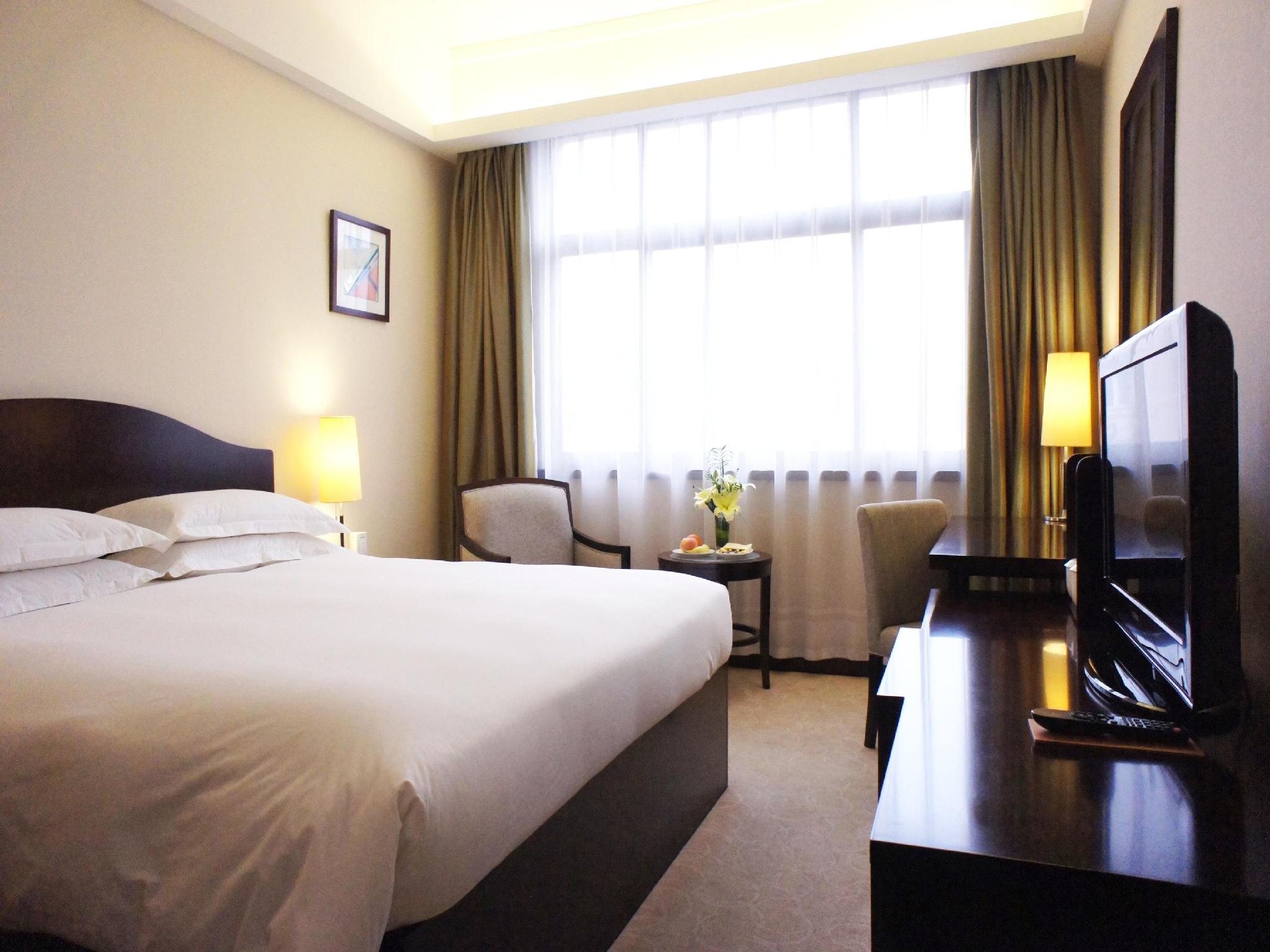 Rui Tai Hotel Hongqiao Located in Hongqiao and INTEX Changning, Rui Tai Hotel Hongqiao is a perfect starting point from which to explore Shanghai. The hotel offers a wide range of amenities and perks to ensure you have a gr