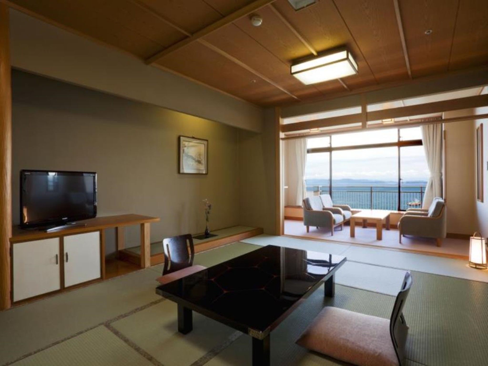 Hotel New Awaji - Sumoto Onsen The 5-star Hotel New Awaji offers comfort and convenience whether youre on business or holiday in Kobe. The hotel offers a wide range of amenities and perks to ensure you have a great time. Service-m