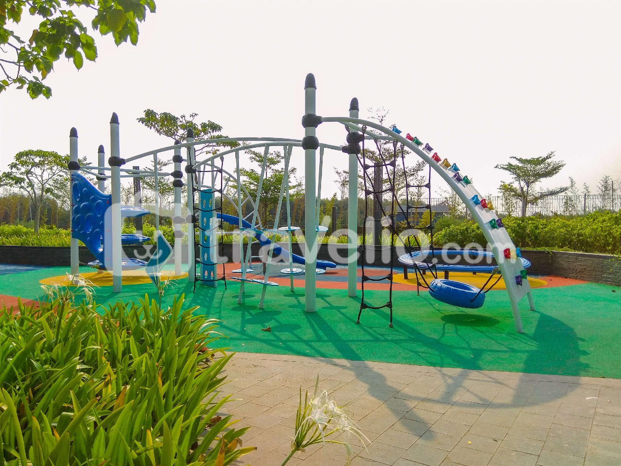 Slide image 1 for Wonderful and Homey 2BR at Gold Coast By Travelio