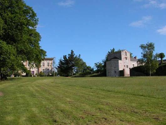 Slide image 2 for Chateau de Bezyl