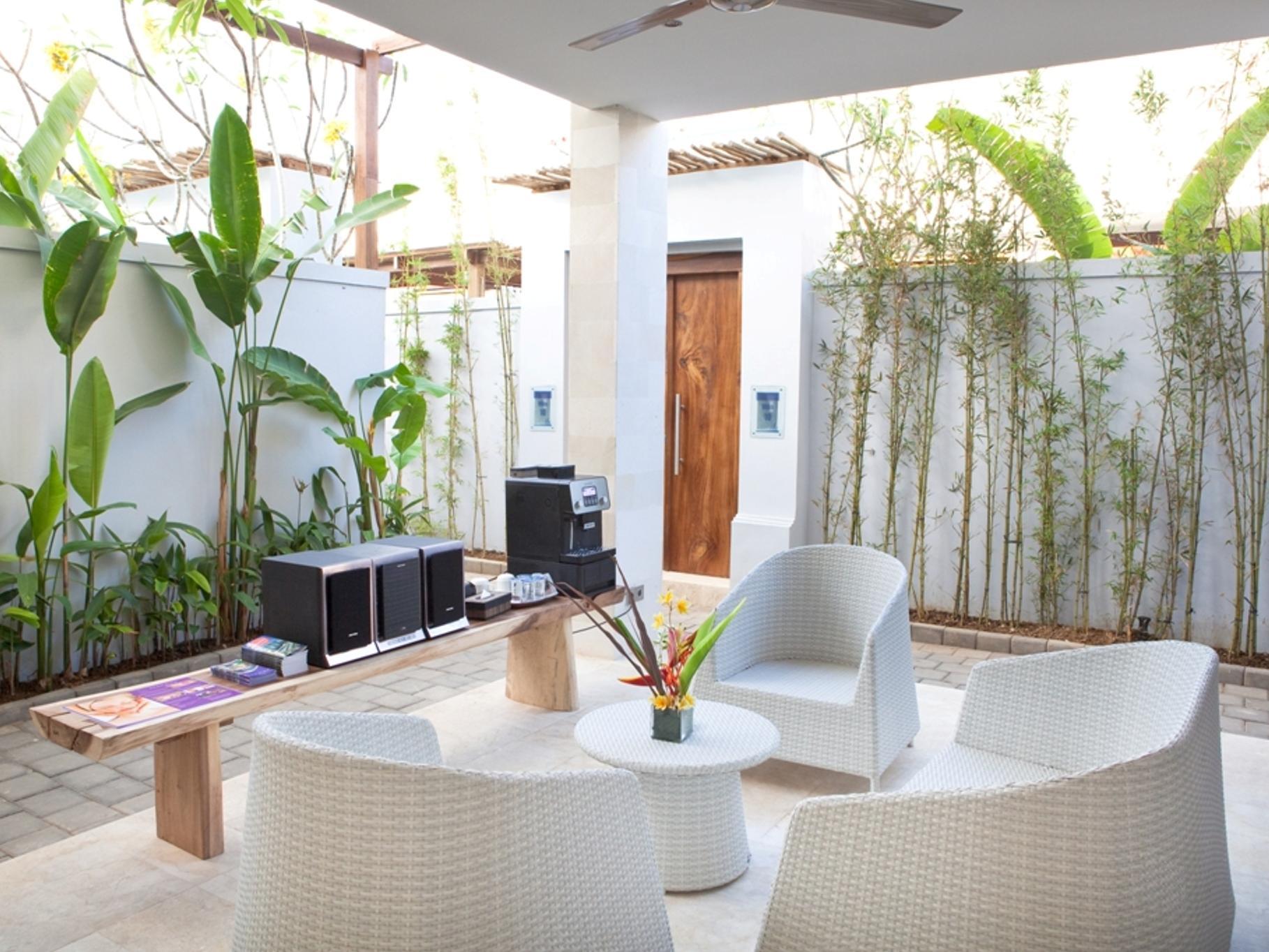 Anema Villa Seminyak Anema Villa Seminyak is conveniently located in the popular Legian area. Both business travelers and tourists can enjoy the hotels facilities and services. Facilities like free Wi-Fi in all rooms, da