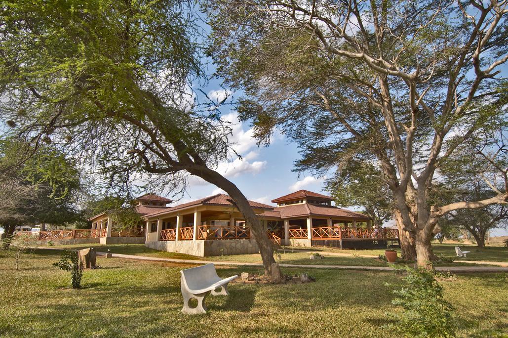 Ashnil Aruba Lodge Exterior